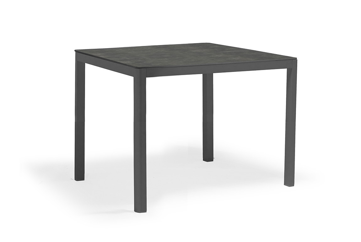 POLO dining table | Outdoor Furniture | Couture Jardin